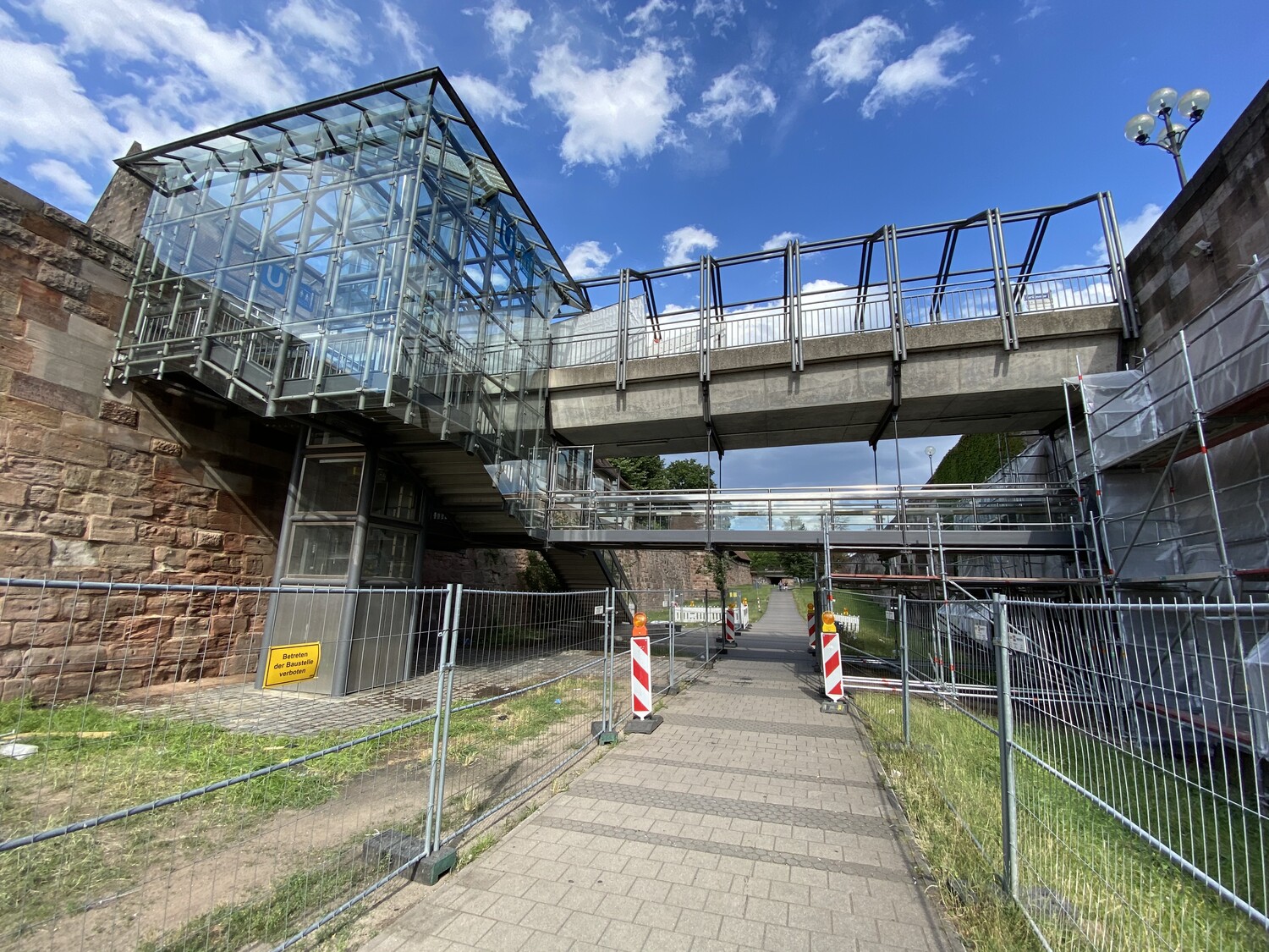 Fußgängerbrücke U-Bahnhof Opernhaus im Endzustand, Bild: IBB Krüger, Jungmann und Partner GmbH